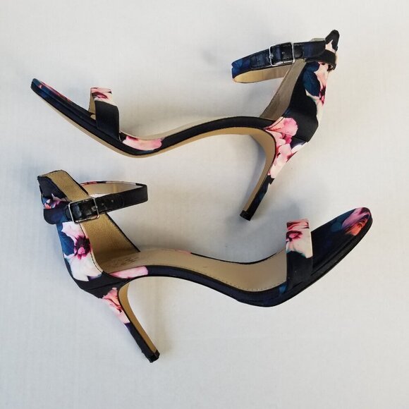 Vincent Camuto Feminine All Over Floral Print Jesta Heel Peep Toe Sandals Sz 7 - Picture 10 of 15